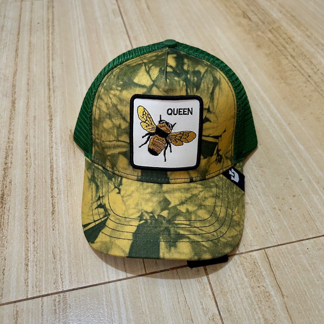 Queen The Farm Trucker Cap (Category: Caps & Hats) located in Manila. Submitted by thrifto1 (Listing ID 1460057825, Image 1). Description: Plaridel Bulacan loc Detailed pictures posted 450 only As new condition Adult size | Adjustable.