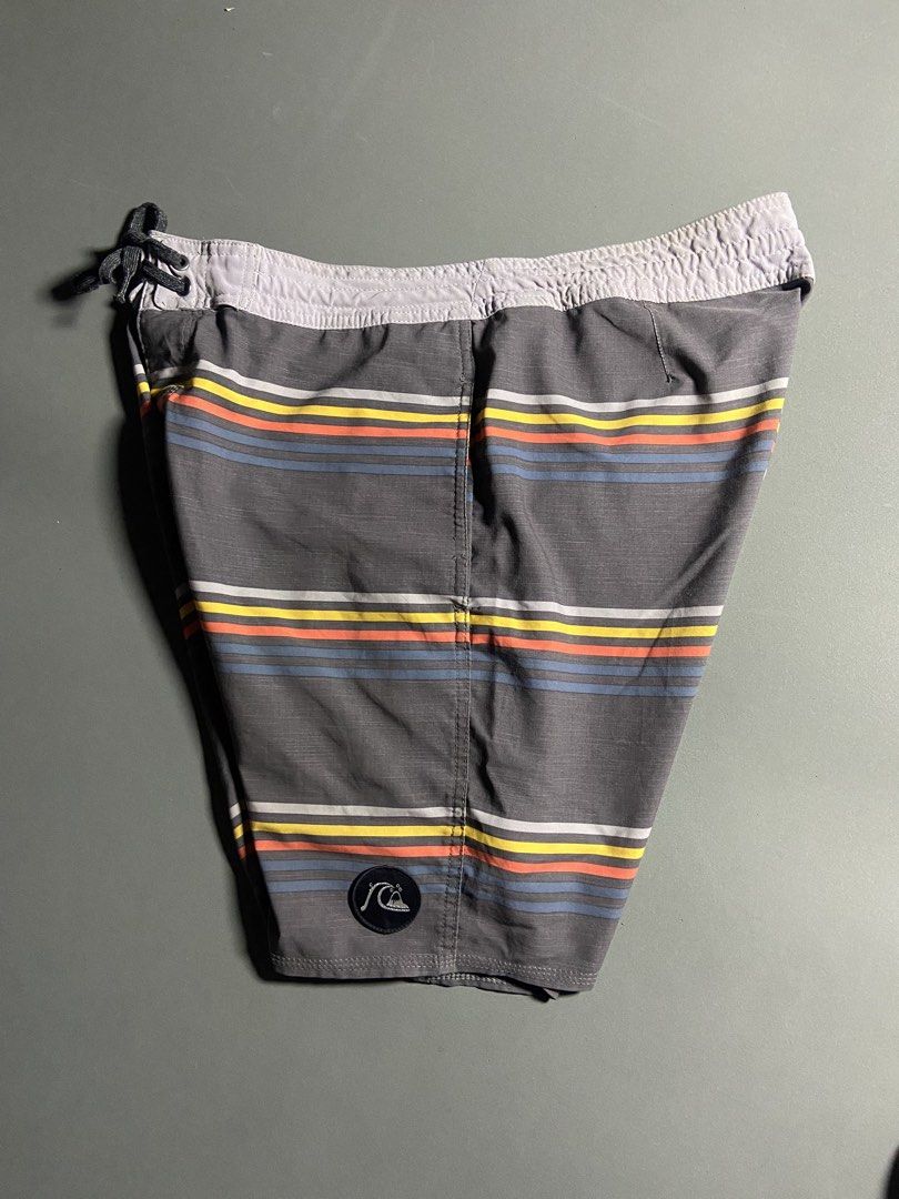 Quiksilver board shorts (Category: Activewear) located in Cabuyao City. Submitted by chukz_x (Listing ID 1459962479, Image 1). Description: Quiksilver board shorts Size : 32 Dimes : 32W 17.5L Condition : Excellent Issue : fade tag Price : 350 📍READY TO WEAR 📍Cabuyao Laguna.
