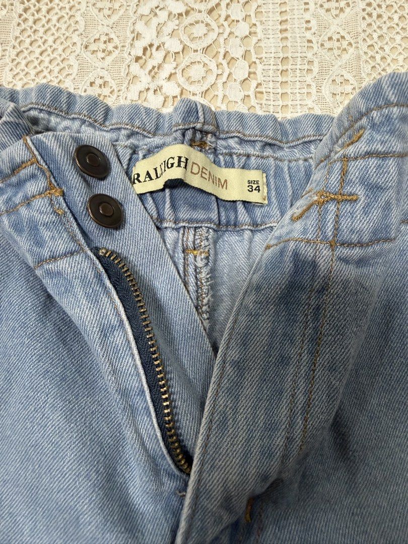 Raleigh Denim Shorts (Garterized) (Category: Sets or Coordinates) located in Taguig. Submitted by dyaaanel (Listing ID 1460049521, Image 3). Description: 🤍 Raleigh Denim Shorts (Garterized) (Top is sold separately) ✨ Selling Price: ₱350 🏷️ Brand: Raleigh 👖 Waistline: Tagged XS / 34, but fits larger! I bought this when I was a size Large, and it fit me well. ✨ Condition: Good condition, no issues. RFS: Decluttering unused and slightly used stuf