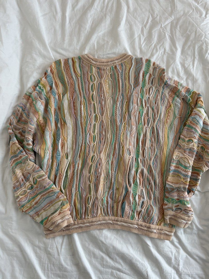 RARE! Coogi 90's vintage sweater (Category: Longsleeves) located in Mandaluyong City. Submitted by outofstoragewtf (Listing ID 1459996603, Image 3). Description: - bought from australia - size S - rare coogi sweater .
