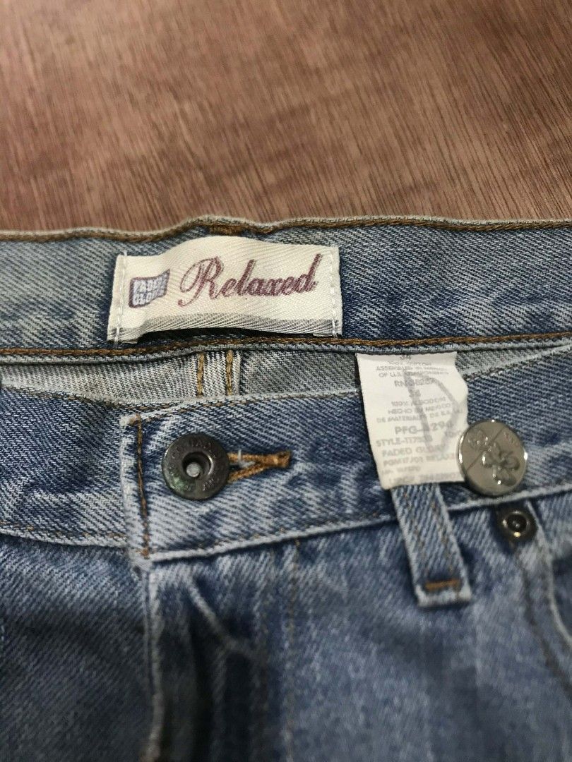 Relaxed Fit Light Wash Denim Shorts (Category: Shorts) located in Quezon City. Submitted by carlodepaz (Listing ID 1460056985, Image 3). Description: faded glory waist - 36 length - 22.3 thigh - 14 leg opening - 11.3 price - 350 freeship via jnt .