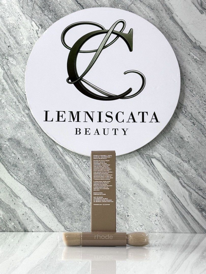 Rhode Pocket Brush (Category: Makeup) located in Taguig. Submitted by lcbeauty_ (Listing ID 1459956944, Image 3). Description: Rhode Pocket Brush 🏷️₱1,990 READING IS ESSENTIAL: * This is our new Carousell account — officially Lemniscata Beauty (@lemniscatabeauty), a trusted seller with 4+ years and 100+ reviews. * Last price posted already * Law ballers will not be entertained * Guaranteed original, money back if proven fake * IG: @lemniscatabea