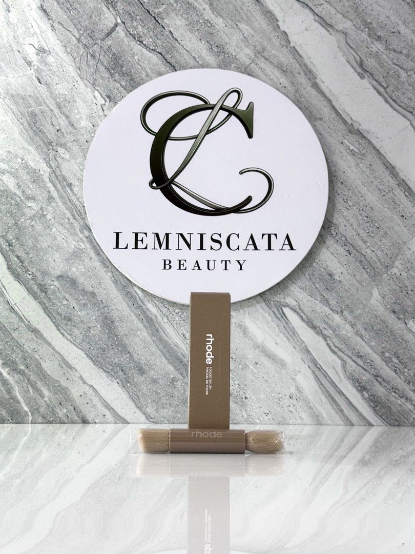 Rhode Pocket Brush (Category: Makeup) located in Taguig. Submitted by lcbeauty_ (Listing ID 1459956944, Image 1). Description: Rhode Pocket Brush 🏷️₱1,990 READING IS ESSENTIAL: * This is our new Carousell account — officially Lemniscata Beauty (@lemniscatabeauty), a trusted seller with 4+ years and 100+ reviews. * Last price posted already * Law ballers will not be entertained * Guaranteed original, money back if proven fake * IG: @lemniscatabea