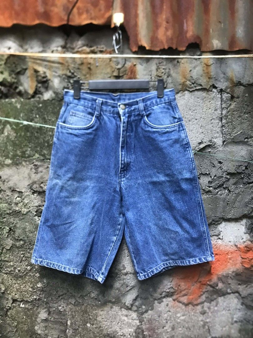 Rio Denim Shorts Size 8 (Category: Shorts) located in Quezon City. Submitted by carlodepaz (Listing ID 1460055581, Image 2). Description: Rio jorts waist - 27 length -22.3 thigh - 13 leg opening - 10.7 price - 200 free ship via jnt.