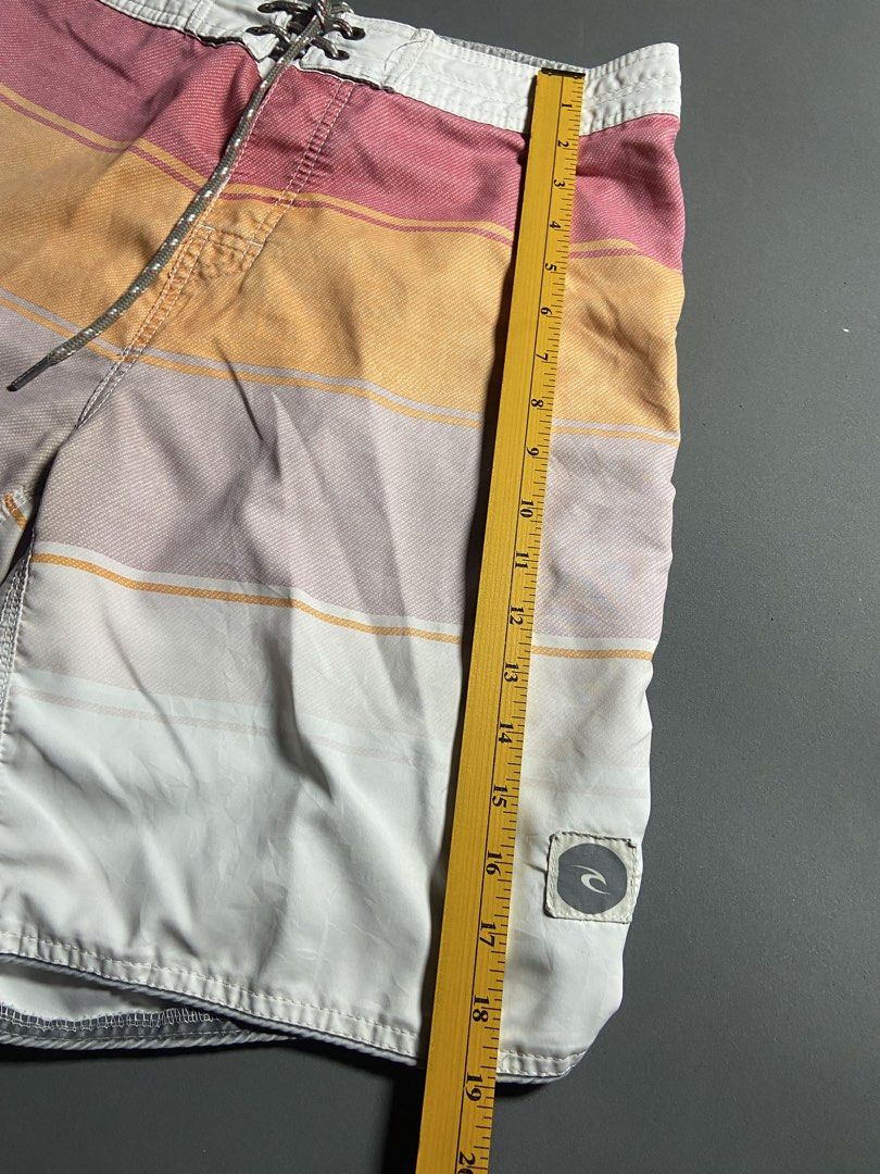 Ripcurl Board Short (Category: Activewear) located in Cabuyao City. Submitted by chukz_x (Listing ID 1459960421, Image 3). Description: Ripcurl Board Short Size : 32 Dimes : 33W 19L Condition : Excellent Issue : None Price : 350 📍READY TO WEAR 📍Cabuyao Laguna .