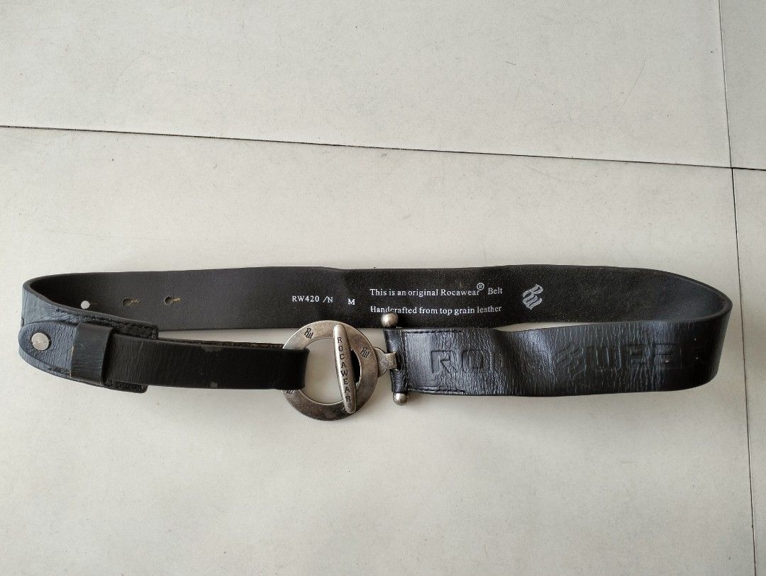 Roca wear leather belt (Category: Belts) located in San Carlos City. Submitted by guioverlua72920 (Listing ID 1459947181, Image 1). Description: Roca wear leather belt Size Medium Excellent condition No issue ₱800.