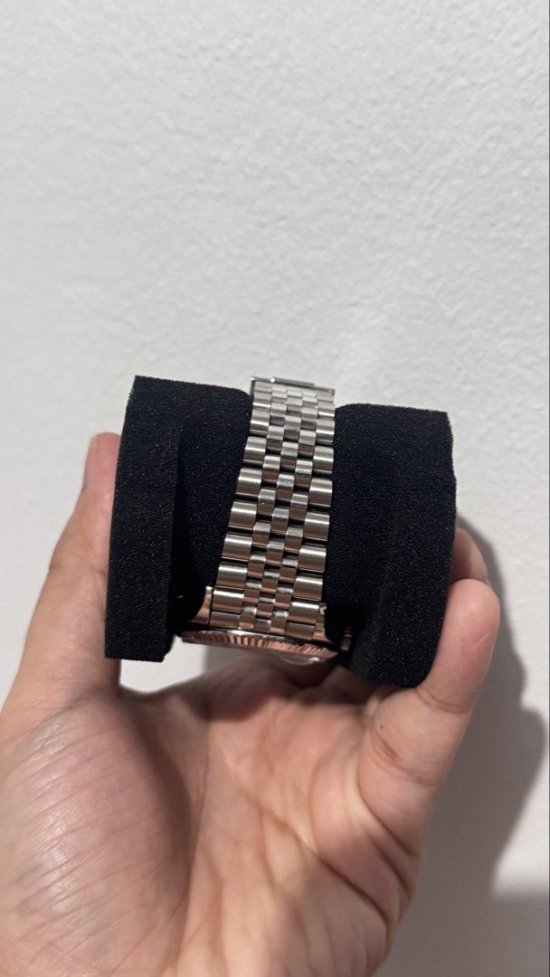Rolex Datejust 36mm Mint (Category: Luxury Watches) located in Quezon City. Submitted by jambakush (Listing ID 1460042545, Image 3). Description: VSF V2 Complete links Meetup mindanao ave. WATCH ONLY.
