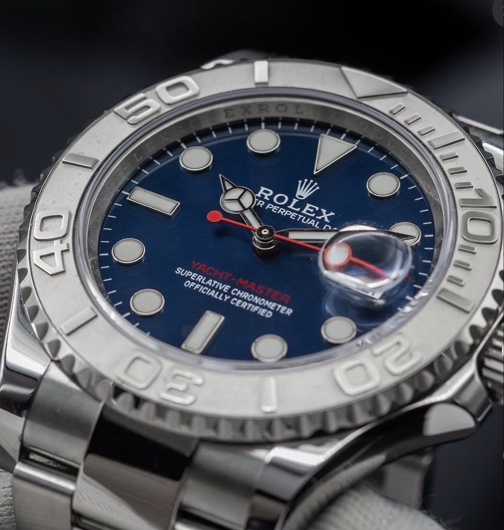 Rolex Yacht Master 40mm | Blue Dial | 116622 | Mar 2018 (Priced to sell) (Category: Watches) located in Singapore. Submitted by matthias_bigbuyer (Listing ID 1460038527, Image 3). Description: Rolex Yacht-Master 116622 with iconic blue dial. • Premium stainless-steel case and bracelet with distinctive platinum bezel. • Striking red seconds hand and Yacht-Master lettering add sporty elegance. • Signature magnified date display and excellent everyd