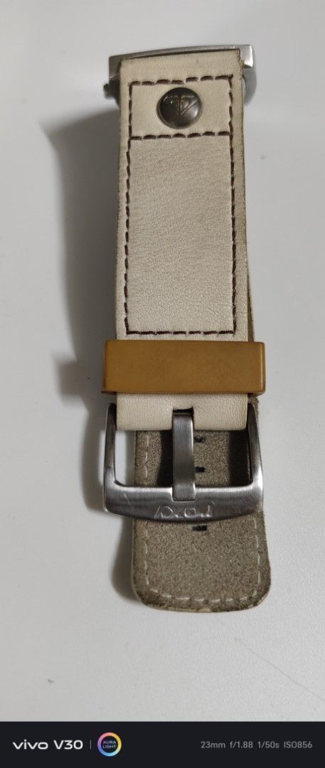 Roxy Watch with Leather Strap (Category: Women's Watches) located in Manila. Submitted by roblazo25 (Listing ID 1459971186, Image 3). Description: - Roxy watch - Cream-colored leather strap with signs of wear (marks, creasing) - Rectangular watch face with white dial - Features Roxy logo - Buckle closure - Perfect accessory for everyday wear.
