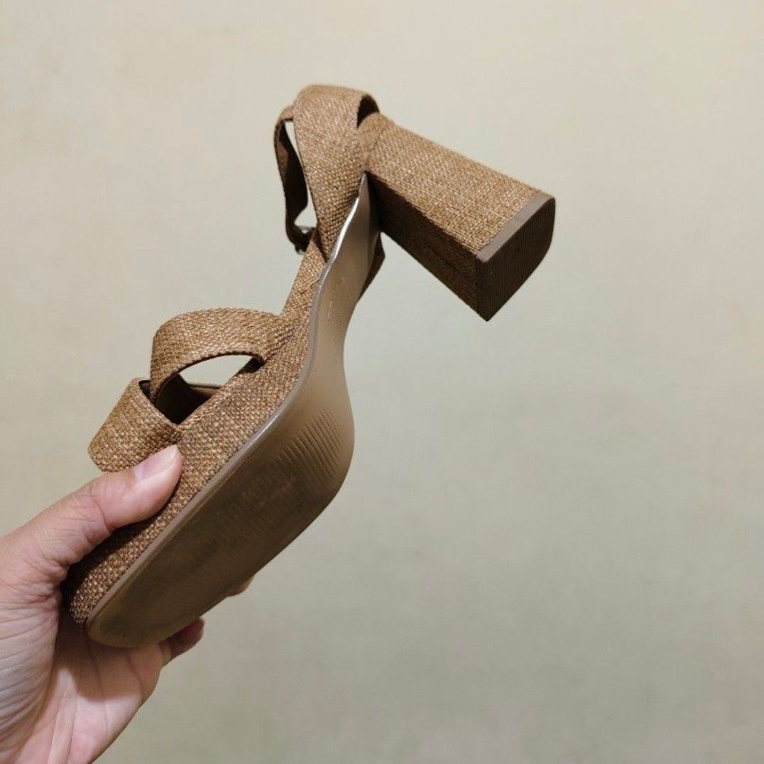 Rubi Brown Woven Platform Block Heels (Category: Heels) located in Manila. Submitted by truefire-fdb5 (Listing ID 1460010897, Image 3). Description: Letting go of my beige chunky heel sandals, size 38. These were only used once, so they’re still in great condition and ready for their next happy feet. Details: • Size 38 • PETA-approved vegan material • Non-leather upper, non-leather lining, man-made sole • Comfy block heel with a stable platform •