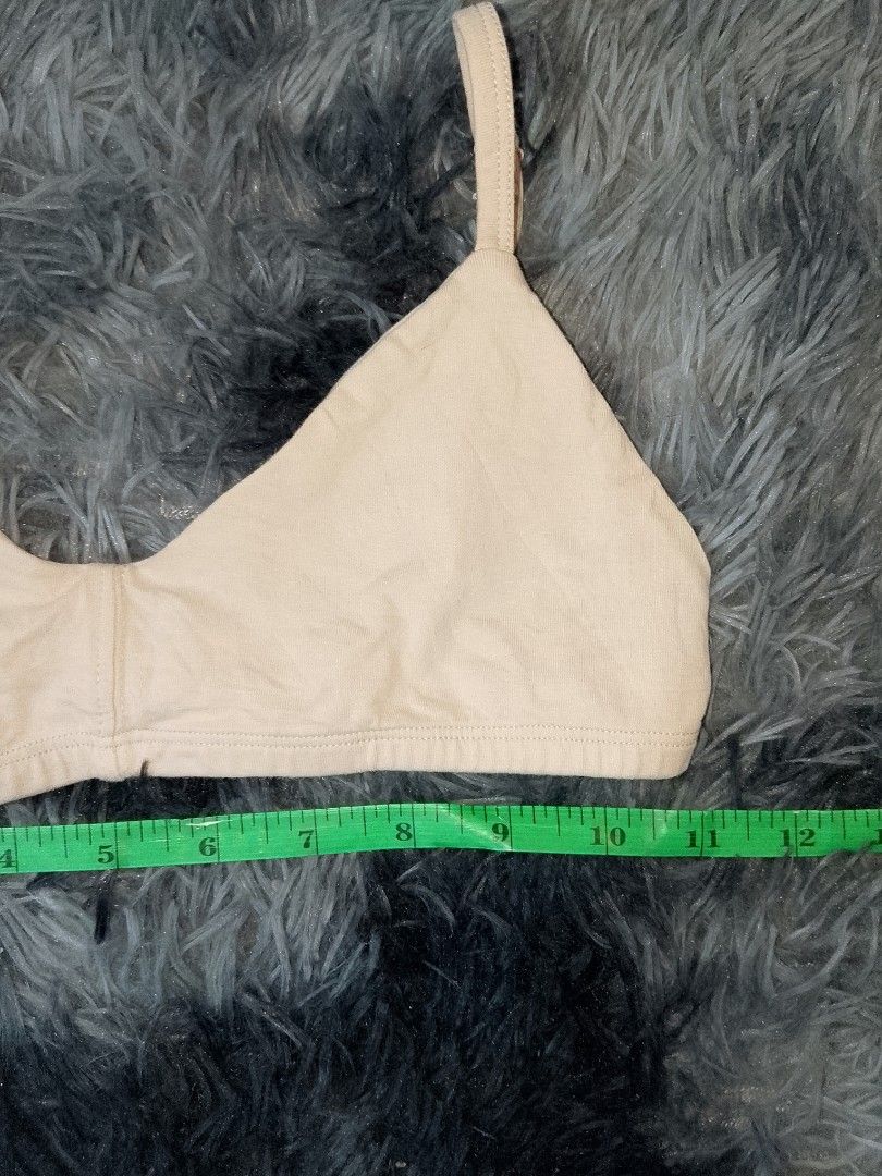 S: MATE Organic Cotton Bralette Size S (Category: Undergarments & Loungewear) located in Manila. Submitted by truecrystal-1407 (Listing ID 1459981779, Image 2). Description: - MATE bralette - Size: S - Material: Organic cotton and spandex - Features: Soft, comfortable, breathable - Ideal for: Everyday wear - Color: Light beige.