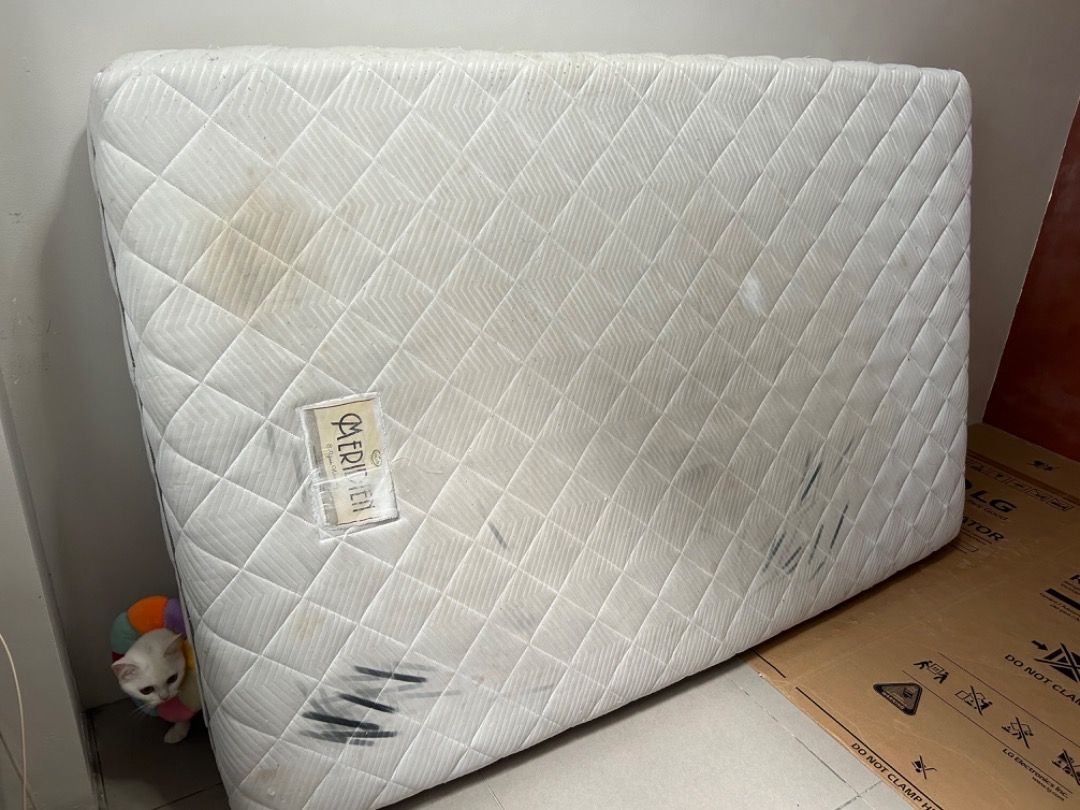 Salem Mattress (Category: Bed Frames & Mattresses) located in Makati City. Submitted by almenaladj43824 (Listing ID 1459997820, Image 3). Description: MOVING OUT SALE!! Salem Meridien Mattress size: 8 x 48 x 75 in As you can see, it needs to be washed. I inquired with a few laundry services, but they’re too far from Makati to have the foam cover cleaned, and unfortunately, I don’t have much time to do it myself. So, I’m selling it for half the or