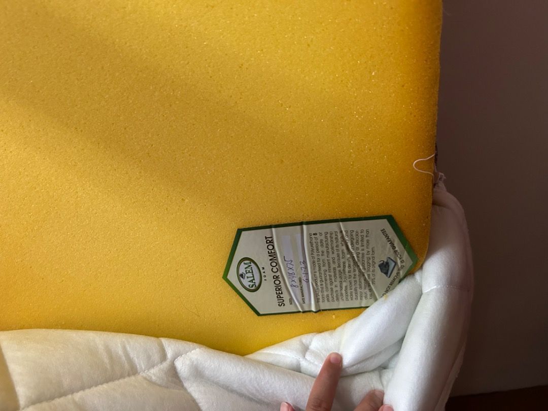 Salem Mattress (Category: Bed Frames & Mattresses) located in Makati City. Submitted by almenaladj43824 (Listing ID 1459997820, Image 2). Description: MOVING OUT SALE!! Salem Meridien Mattress size: 8 x 48 x 75 in As you can see, it needs to be washed. I inquired with a few laundry services, but they’re too far from Makati to have the foam cover cleaned, and unfortunately, I don’t have much time to do it myself. So, I’m selling it for half the or