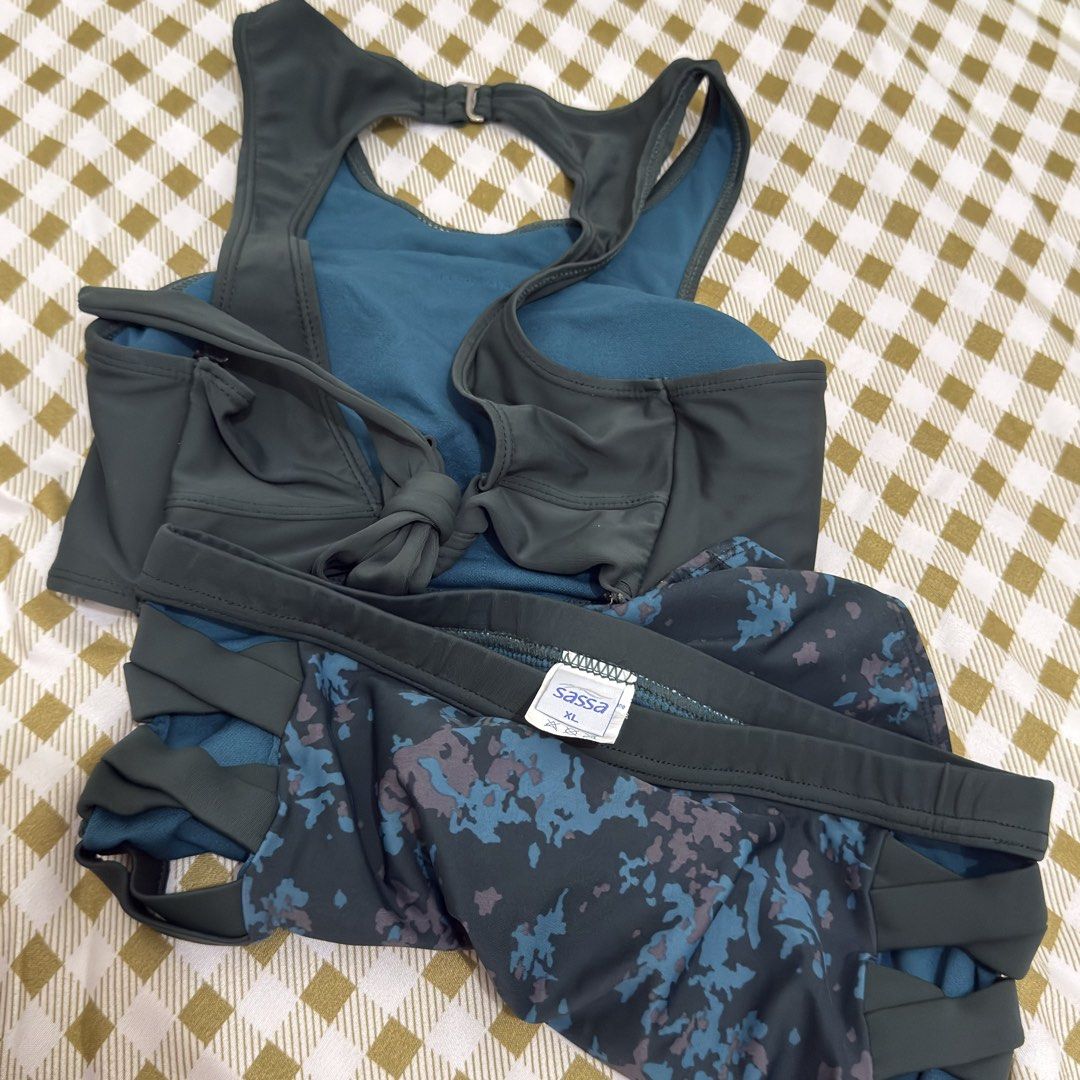 Sassa High Waisted Bikini XL (Category: Bikinis & Swimsuits) located in Makati City. Submitted by msjj_ (Listing ID 1459954731, Image 3). Description: Features • Dark green color • Padded ⚠️ Disclaimer * Actual color may vary due to lighting or screen differences * NO RETURN, NO EXCHANGE ‼️ * LAST PRICE POSTED ‼️(no haggling please) .