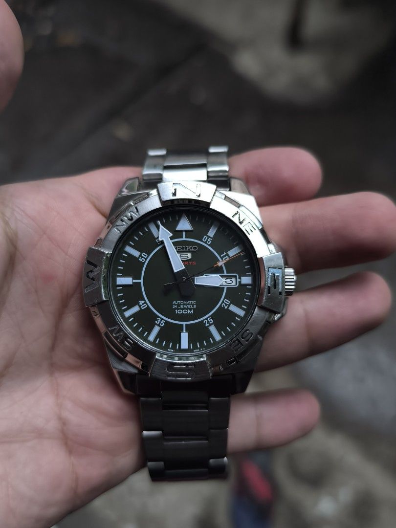 SEIKO SPORTS AUTOMATIC (Category: Men's Watches) located in Iriga City. Submitted by chris569 (Listing ID 1459984923, Image 1). Description: FOR SALE❗❗ SEIKO SPORTS AUTOMATIC All original parts Seiko srpa59 green big size - 4500 4r36 automatic movement Seiko sports black dial - 2800 7s36 Japan automatic movement Both newly serviced Open for meet up (Iriga Only)and nationwide shipping via LBC Iriga City, Camarines Sur location .