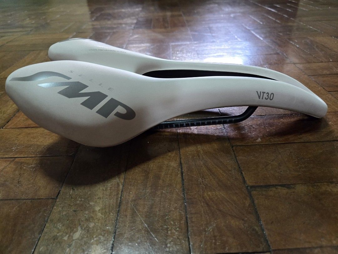 Selle SMP VT30 (Category: Bicycles) located in Manila. Submitted by cl1988 (Listing ID 1459971562, Image 3). Description: Selle SMP VT30 - 283mm L x 155mm W Like new. Used for approx 200km only SRP is 159 USD (exclusing shipping) rfs. change to narrower saddle 09178024466 Makati.