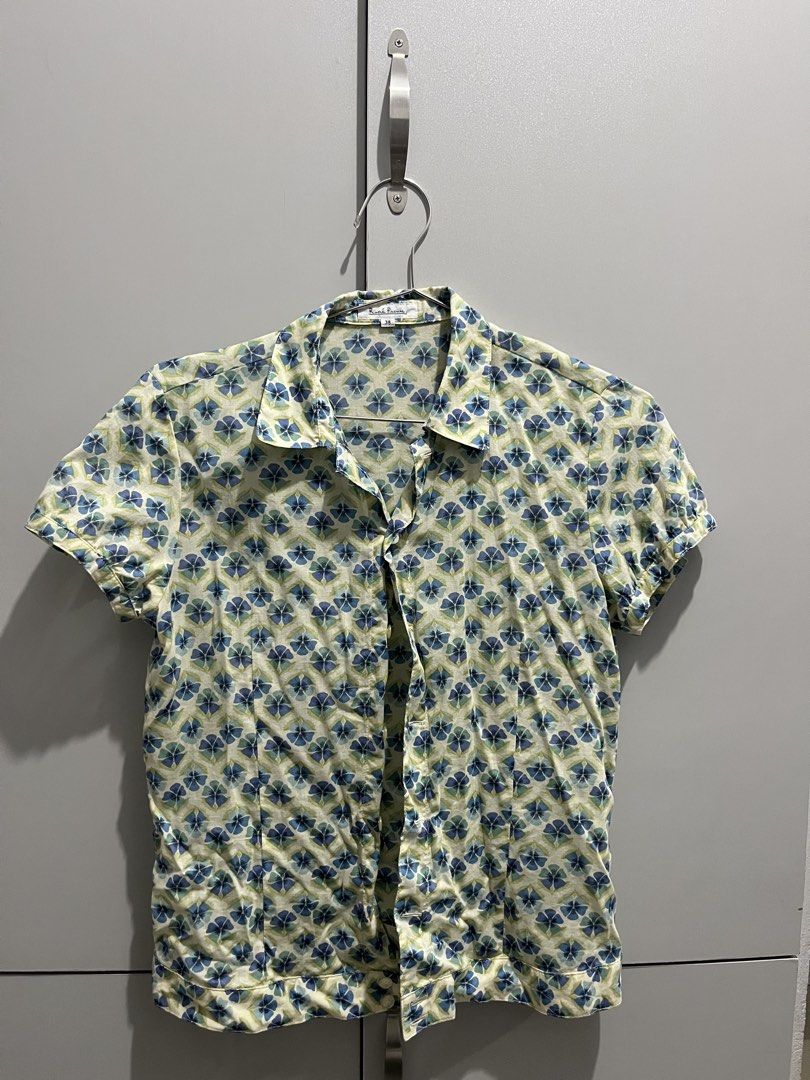 selling these clothes for 600, take all 👚👗 (Category: Blouses) located in Cavite. Submitted by gwissu (Listing ID 1460032307, Image 1). Description: 📌 some are brand new, yung iba were only worn once ✔️ fits s-m 📍 meet-ups available around silang or tagaytay with minimal fee .