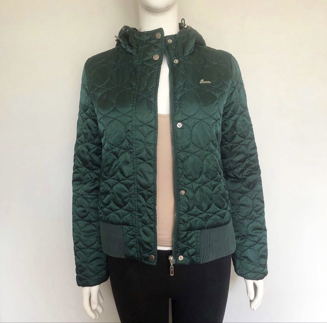 Semir Emerald Green Quilted Hoodie Jacket (Category: Coats, Jackets and Outerwear) located in Pasay City. Submitted by anything_preloved23 (Listing ID 1459979300, Image 1). Description: Semir Emerald Green Quilted Hoodie Jacket Size on label: M Length: 22 in Chest : 18.5 in.