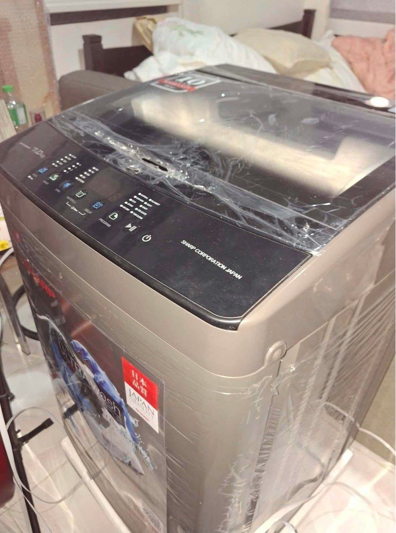 Sharp ES-TL7010P-GY 7.0kg Fully Automatic Washing Machine (Category: Washing Machines and Dryers) located in Manila. Submitted by sigmanigerian (Listing ID 1460046939, Image 1). Description: Brand New, haven’t been used RFS: Couldn’t bring it inside a condo due to management rules. Price is Negotiable MEET UP ONLY Location: 📍SM PAMPANGA Product Details: -Sharp Washing Machine - Model: ES-TL7010P-GY - Capacity: 7.0kg - Control: Micro Computer Pan