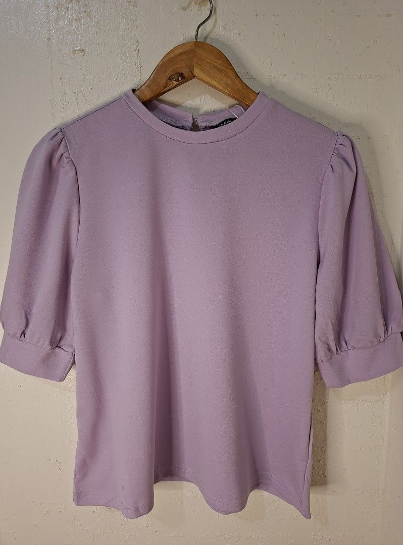 SHEIN MULVARI PUFF SLEEVE KEYHOLE BACK TOP (Category: Activewear) located in Caloocan City. Submitted by pvaliao (Listing ID 1459964847, Image 3). Description: Material: Woven Fabric Neckline: Round Neck Pattern Type: Plain Sleeve Type: Puff Sleeve Style: Casual Color: Lilac Purple Sleeve Length: Short Sleeve Length: Regular Fit Type: Regular Fit Fabric Elasticity: Slight Stretch Preloved.