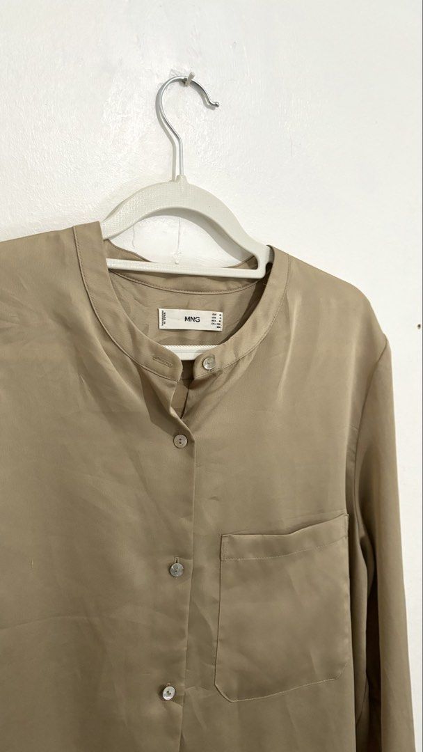 Silk Mandarin Collar Button-Down Shirt (Category: Longsleeves) located in Caloocan City. Submitted by buymethisandthat (Listing ID 1460076652, Image 2). Description: ✨ Silk Mandarin Collar Button-Down Shirt - ₱249 📌 CONDITION • Condition: 8.5/10 • Flaws: None Visible 📏 SIZE • Tag Size: Medium • Recommended: Fits Medium (Relaxed Fit).