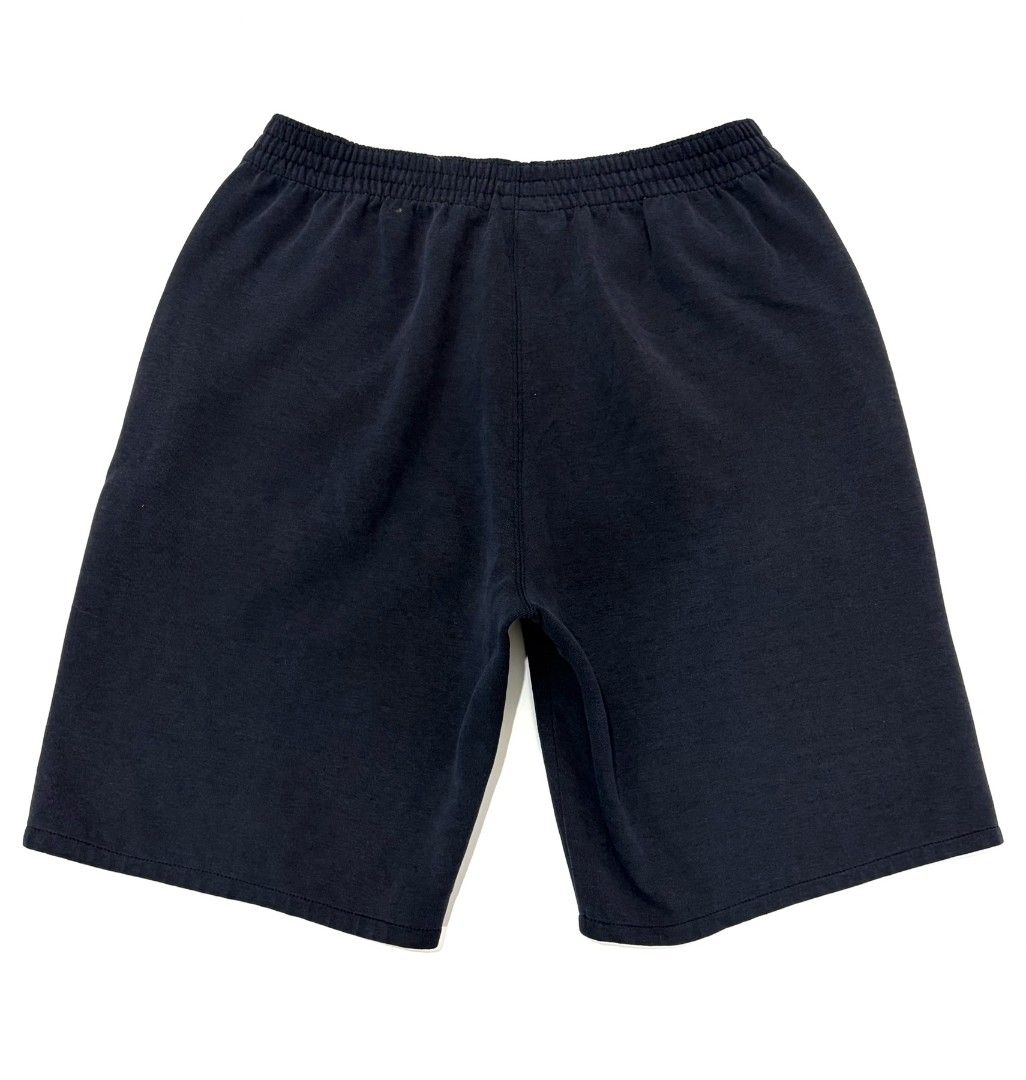 Size 30-39” - Pony Men’s Short Preloved HB59 (Category: Shorts) located in Pasig City. Submitted by szorty (Listing ID 1460088100, Image 2). Description: •PRELOVED• Onhand and ready to ship Brand: Pony Condition: Used Waist: 30-38 Size in tag: M Length: 21.5 inches Pocket: 2 - dot stain (see photo) - All of our items are washed *Please see photos for flaws/issues if indicated. *Photos may vary from actual Tags: Pony short bottoms shorts bottom me
