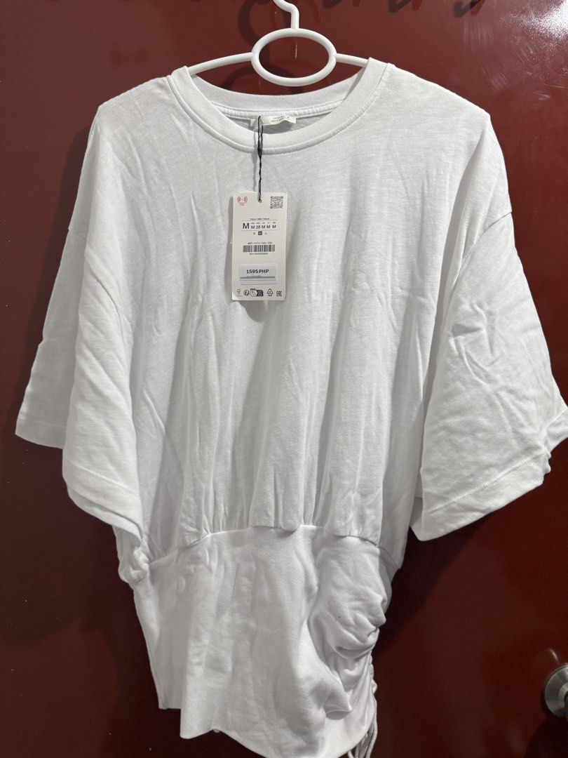 Slub Knit Top with Sash (Category: Blouses) located in Manila. Submitted by ejjjjjjjt (Listing ID 1460029747, Image 2). Description: Brand new Zara top, recently Purchased never been used and I got it wrong size po .