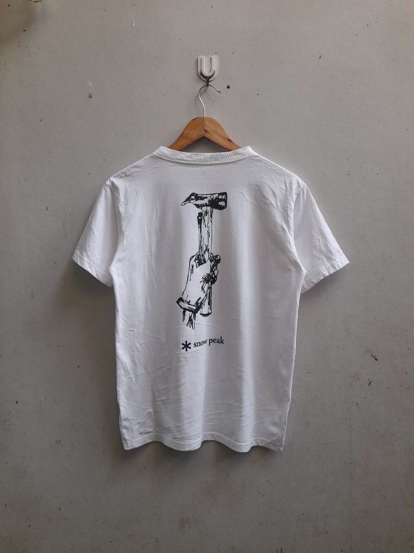 snow peak Peg & Hammer (Category: Tshirts & Polo Shirts ) located in Iloilo. Submitted by mnky.bsns03 (Listing ID 1460038792, Image 1). Description: 9/10 Color rate No issues 26.5 Length 19.5 Width.