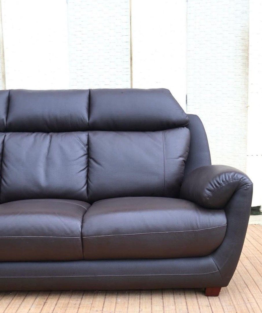 Sofa (Category: Sofas) located in Meycauayan. Submitted by marygracecasimiro (Listing ID 1459981504, Image 3). Description: JAPAN SURPLUS FURNITURE 3 SEATERS BULKY LEATHER SOFA DETACHABLE BACK REST Size 76L x 36W x 15SH x 36H in inches (AS-IS ITEM) *Minimal Scratch Only IN GOOD CONDITION💜💜 Price:25,000.