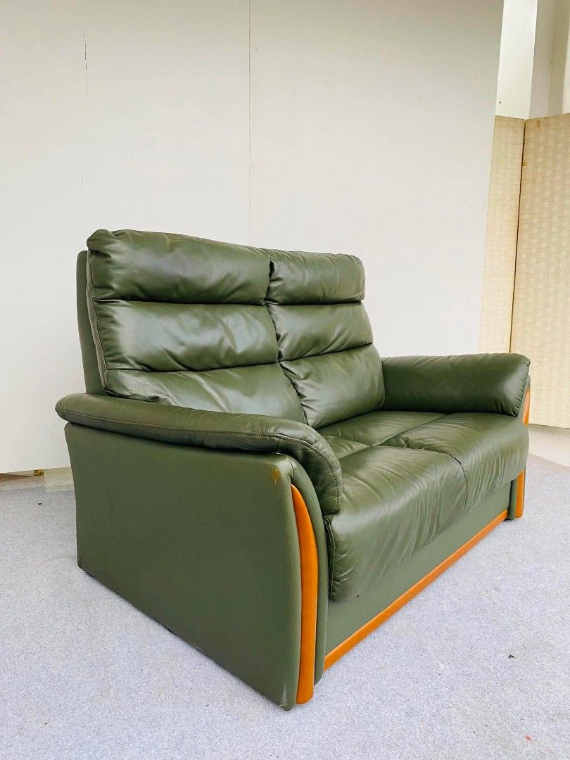 Sofa (Category: Sofas) located in Meycauayan. Submitted by marygracecasimiro (Listing ID 1460080251, Image 3). Description: "JAPAN SURPLUS" DARK GREEN LEATHER SOFA SIZE: 51L" x 31W" x 17W" x 31H" inches (AS-IS ITEM) IN GOOD CONDITION💚 Price:17,000.