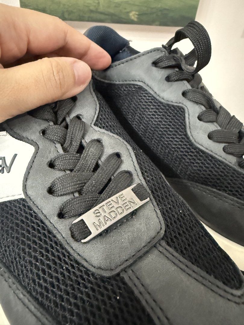 Steve Madden "Lineage" Black/Grey Mesh Sneakers (Category: Sneakers) located in Paranaque City. Submitted by egg_shells (Listing ID 1460015474, Image 2). Description: - Brand: Steve Madden - Model: Lineage - Color: Black & Grey - Materials: Mesh and Suede upper - Closure: Lace-up - Sole: Chunky with good grip - Size: US 6 - Ideal for: Everyday wear.