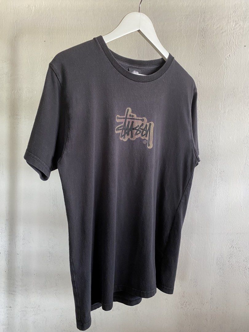 Stussy - Center Logo Tee (Category: Tshirts & Polo Shirts ) located in Puerto Princesa. Submitted by something___. (Listing ID 1460013961, Image 2). Description: Stussy - Center Logo Tee Tagged Size: Small (Dimension) Length: 26.5 Width: 20.5 Condition: Excellent Color rate: 9 Flaws: Signs of usage .