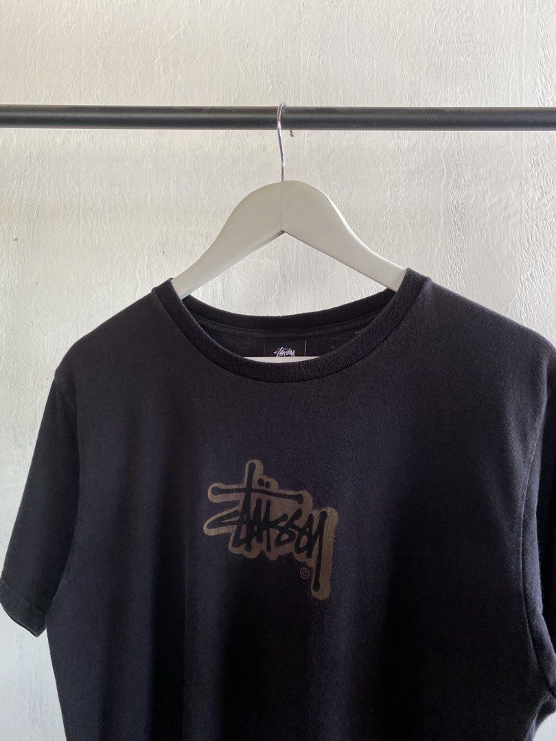 Stussy - Center Logo Tee (Category: Tshirts & Polo Shirts ) located in Puerto Princesa. Submitted by something___. (Listing ID 1460013961, Image 3). Description: Stussy - Center Logo Tee Tagged Size: Small (Dimension) Length: 26.5 Width: 20.5 Condition: Excellent Color rate: 9 Flaws: Signs of usage .