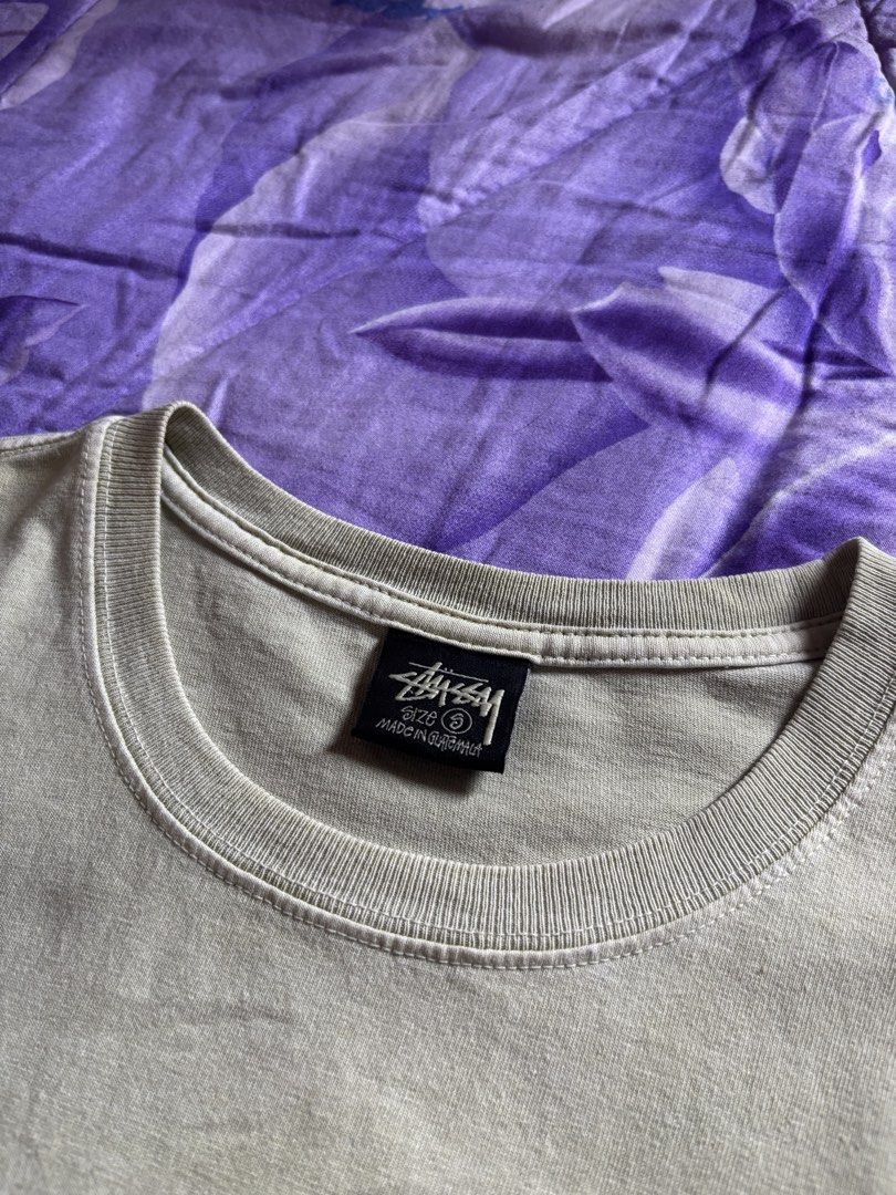 Stussy Graphic T-Shirt (Category: Tshirts & Polo Shirts ) located in Manila. Submitted by kobthrift.1223 (Listing ID 1460054144, Image 3). Description: - Stussy graphic tee - Color: Light Beige Issue:babyhairlines modern tags guatemala 21-28 pasok of M to L 3k nego.