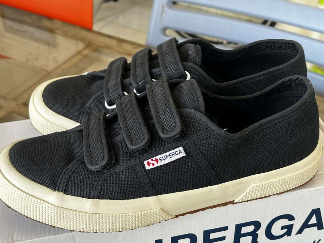 Superga 2750 Cot3strapu shoes (Category: Casual Shoes) located in Manila. Submitted by justinpaul24 (Listing ID 1459980552, Image 1). Description: Superga 2750 Cot3strapu Black canvas upper White rubber sole Three velcro straps Euro size 41, US W 9.5, UK 7 Made in Vietnam No issue Like new Loc. Sucat paranaque .