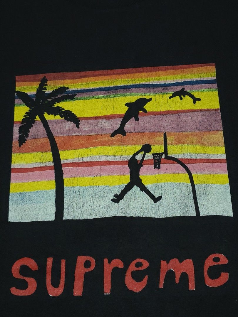 Supreme (Category: Tshirts & Polo Shirts ) located in Abulug. Submitted by humanwhosellthings (Listing ID 1460017327, Image 3). Description: SUPREME ✅️Size: Medium on tag fit to Large ✅️Dimes: 21W x 28L ✅Condition: Very Good - Excellent ✅Issue: hairline sa print ✅Color Rate: 9.5/10.