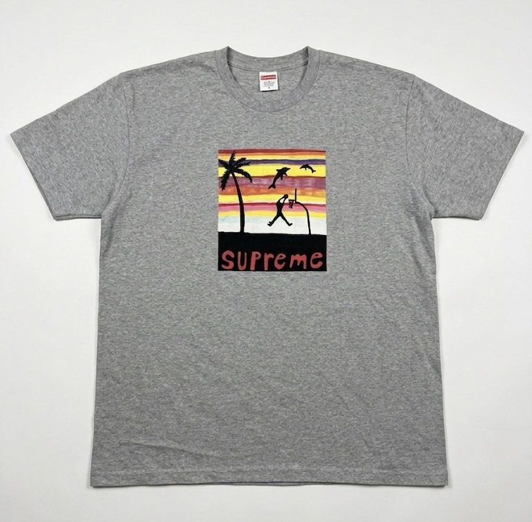 Supreme Dunk Tee (Authentic) (Category: Tshirts & Polo Shirts ) located in Manila. Submitted by guccimanedeua (Listing ID 1460043344, Image 1). Description: Supreme Dunk Tee (Authentic) Issue: See pics.