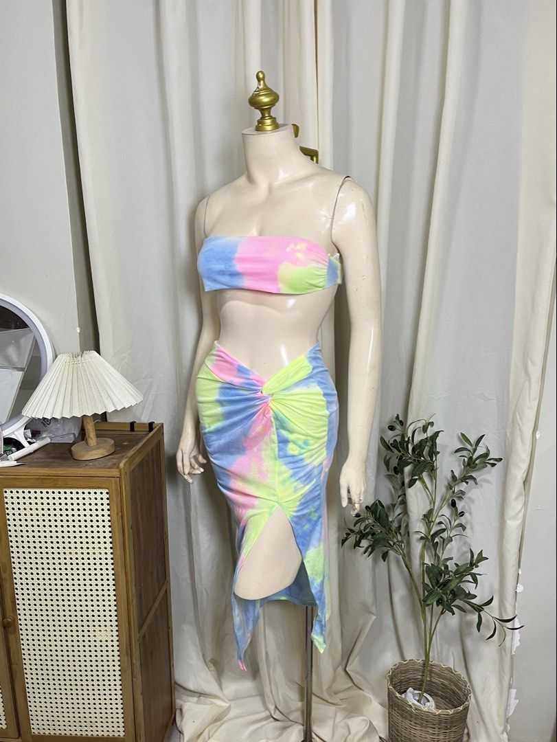 Swimsuit coverup (Category: Bikinis & Swimsuits) located in Mabalacat. Submitted by missy_rose27 (Listing ID 1459991078, Image 2). Description: Good as brandnew Never been used Beach coverup Size: Small.