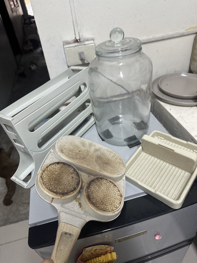 Take all gamit sa bahay (Category: Other Kitchenware & Tableware) located in Manila. Submitted by sharmaineorange (Listing ID 1460031476, Image 3). Description: .