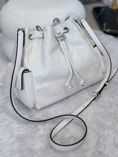 (Category: ) located in . Submitted by bagsboutiqueph (Listing ID 1460057235, Image 1). Description: .