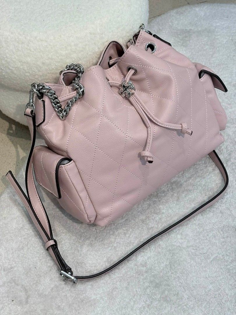 TB Charlie Bucket in Pink (Category: Cross-body Bags) located in Quezon City. Submitted by bagsboutiqueph (Listing ID 1460058287, Image 1). Description: LAST PRICE POSTED. LIMITED STOCKS! BRANDNEW WITH INCLUSIONS. COLOR MAY SLIGHTLY VARY IN ACTUAL DUE TO LIGHTING AND CAMERA SETTING. OTHER PHOTOS WILL BE SEND DURING PURCHASE AND FOR SURE BUYERS ONLY. WHEN IN DOUBT, DO NOT ORDER. THANK YOU..