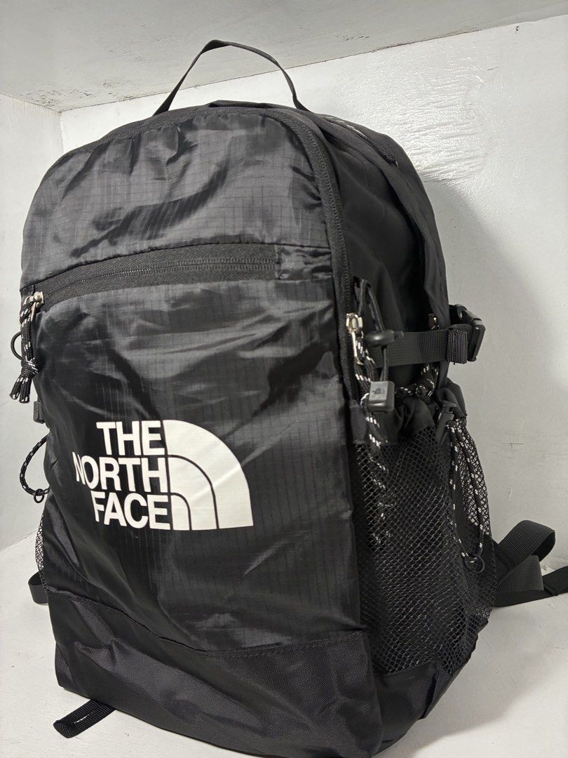 The northfacs (Category: Backpacks) located in Manila. Submitted by egayfinds420 (Listing ID 1460036790, Image 3). Description: THE NORTHFACE BACKPACK 😍🥶 EXCELLENT CONDITION COLOR RATE 9.5/10 OR BETTER.