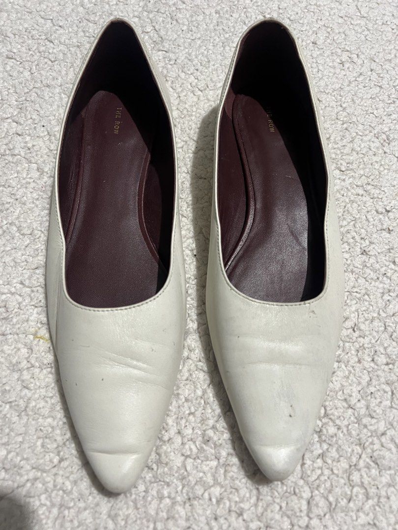 THE ROW Claudette Leather Ballet Flats (Category: Flats & Sandals) located in Quezon City. Submitted by shoppingiseasy (Listing ID 1460055542, Image 3). Description: THE ROW Claudette Leather Ballet Flats Claudette model White in color Size 39; insole size 25cms Minor scuffs and marks on leather from normal wear Please check photos for details Selling at 3,000 pesos.