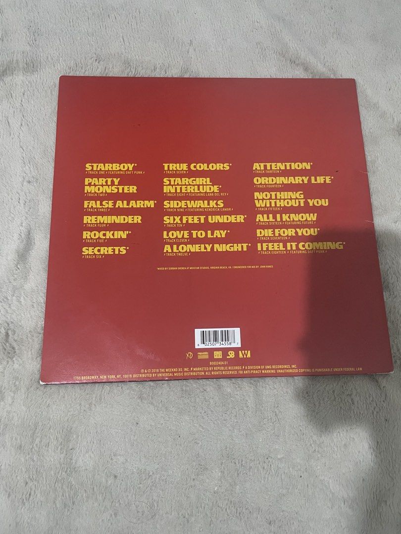 The Weeknd Starboy Vinyl Record (Category: Vinyls) located in Dumaguete. Submitted by raspberrypepsi (Listing ID 1460042136, Image 2). Description: - The Weeknd's Starboy vinyl record - Includes all tracks listed on the back - A great addition to any vinyl collection - Selling to clear out space - Feel free to ask any questions.