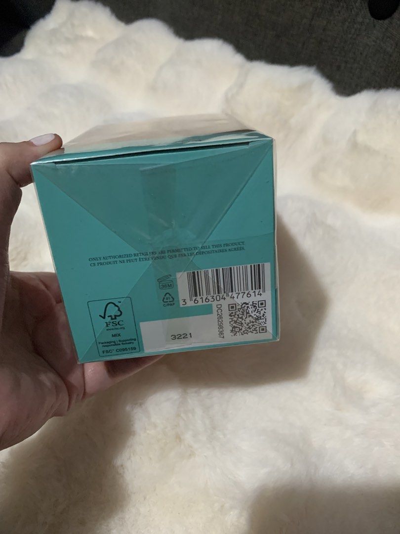 Tiffany & co rose gold intense orig (Category: Fragrance & Deodorants) located in Manila. Submitted by alexclima15202 (Listing ID 1459944467, Image 2). Description: Rush sale .