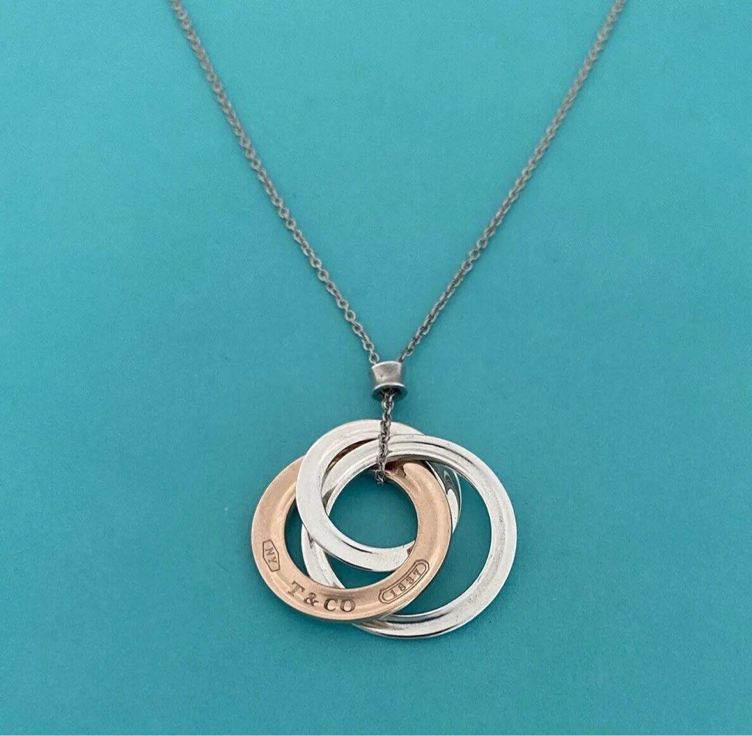 Tiffany and Co Interlocking Circle Necklace (Category: Necklaces) located in Quezon City. Submitted by theluxurycityph. (Listing ID 1459929914, Image 3). Description: Tiffany & Co Interlocking Circles Necklace Pendant Silver and Rubedo Metal.