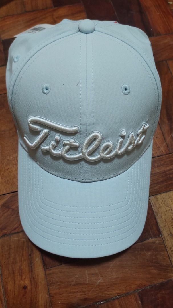 Titleist Tour Perf Blue Bird/Wht Cap (Category: Caps & Hats) located in Manila. Submitted by roxanne_roxanne (Listing ID 1460053595, Image 1). Description: - Light blue Titleist golf cap - Classic embroidered Titleist logo on front - Side patch detail - Made with 4-way stretch material for enhanced fit - Brand new with tags attached - Ideal for golf or casual wear.