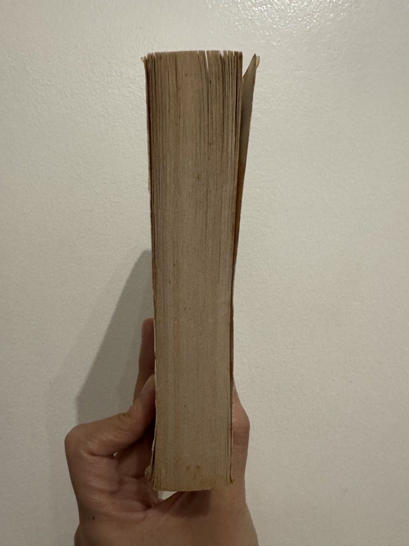 To Kill A Mockingbird by Harper Lee (Category: Storybooks) located in Taguig. Submitted by molassescow (Listing ID 1460019508, Image 3). Description: Authentic copy Decluttering.