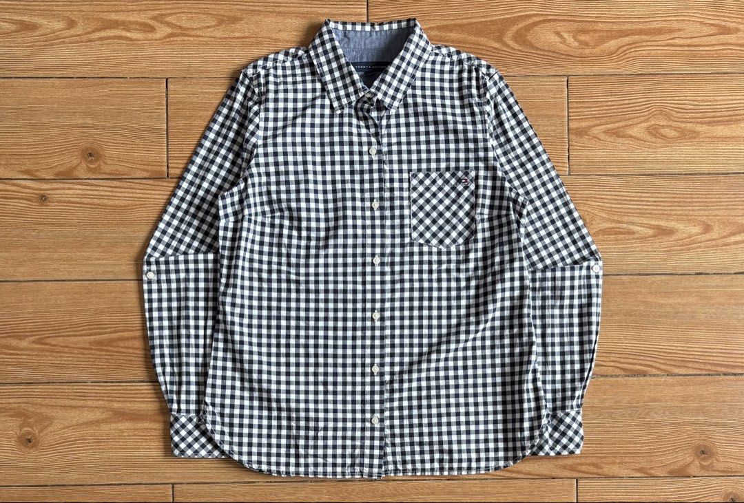TOMMY HILFIGER CHECK POCKET LONGSLEEVE (Category: Longsleeves) located in Makati City. Submitted by jnc__apparel (Listing ID 1460043249, Image 1). Description: 🏷️ TOMMY HILFIGER CHECK POCKET LONGSLEEVE 📌 Dimes: 25.5L x 19W 📌 Size: Small on tag ~ best fit M-L for womens 📌 Condition: Like new 📌 Color rate: 10/10 📌 Issue: None ✅ Washed and ready to wear .