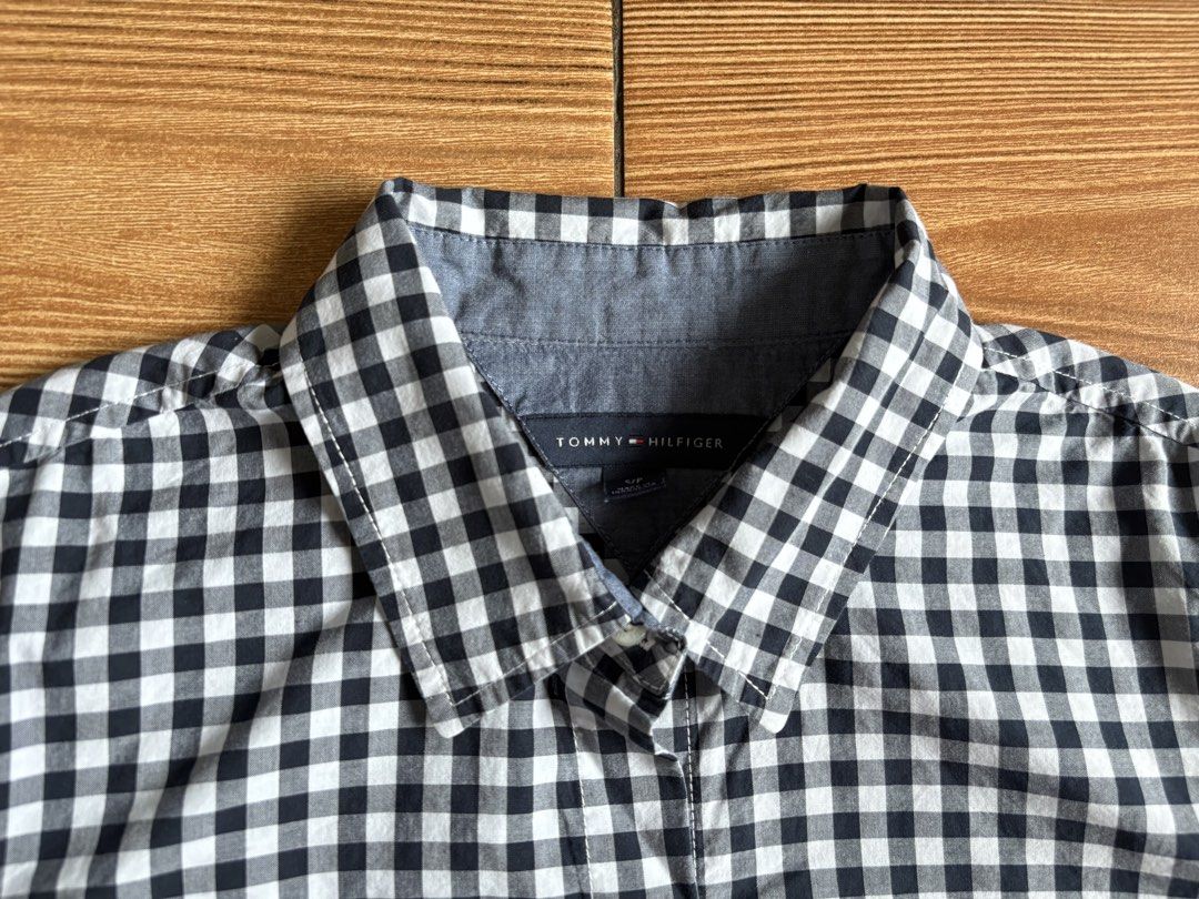 TOMMY HILFIGER CHECK POCKET LONGSLEEVE (Category: Longsleeves) located in Makati City. Submitted by jnc__apparel (Listing ID 1460043249, Image 2). Description: 🏷️ TOMMY HILFIGER CHECK POCKET LONGSLEEVE 📌 Dimes: 25.5L x 19W 📌 Size: Small on tag ~ best fit M-L for womens 📌 Condition: Like new 📌 Color rate: 10/10 📌 Issue: None ✅ Washed and ready to wear .